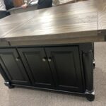 Oak Rustic Looking Top 4 On Kitchen Island