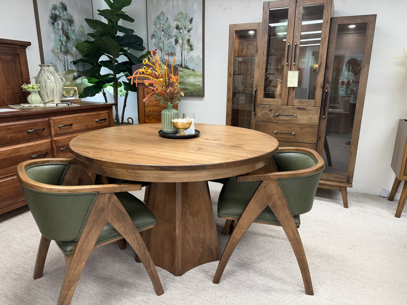 Amish solid wood brogan table with Carlo chairs